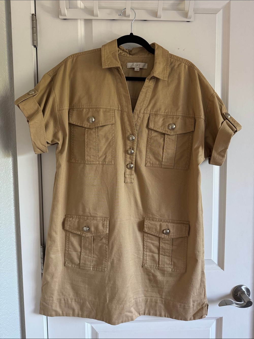 LOFT Men's Short-Sleeve Pocket Utility Shirt Dress in Khaki